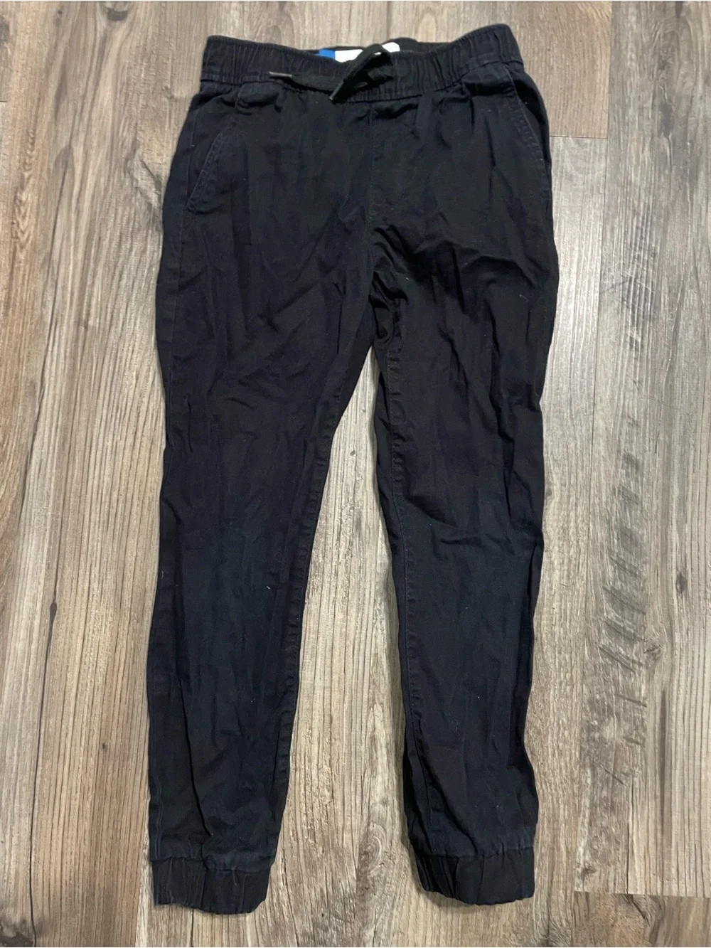 Kids black  jogger pants with adjustable waist and cuffs. Size: M 8
